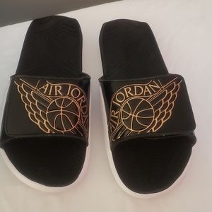 New!! Boys Nike Hydro sandal 4Y